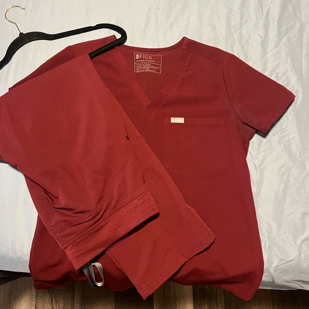 Figs Scrub Set